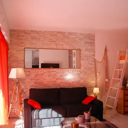 - Juan Les Pins - Proximité Plages Antibes